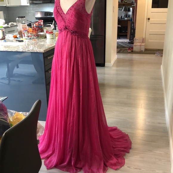 Super full chiffon with sheer bodice - Picture 15 of 16